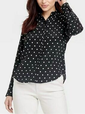 🐼 a new day brand button up blouse - EUC!
